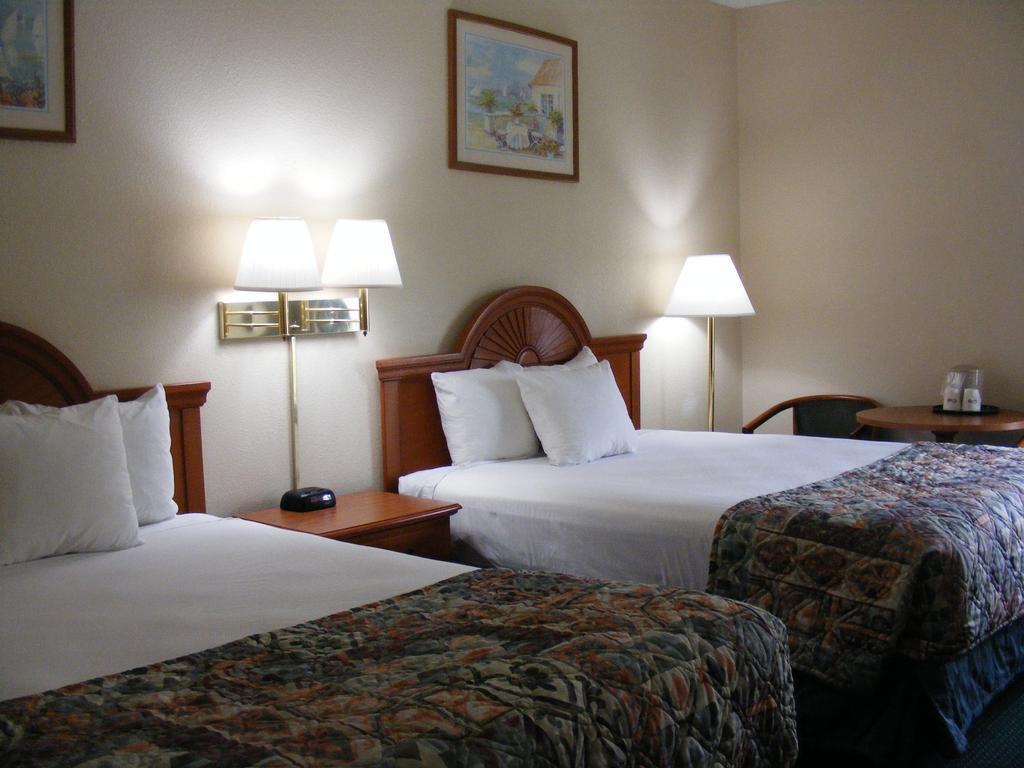 Baymont Inn & Suites Orlando/Universal Area Exterior foto